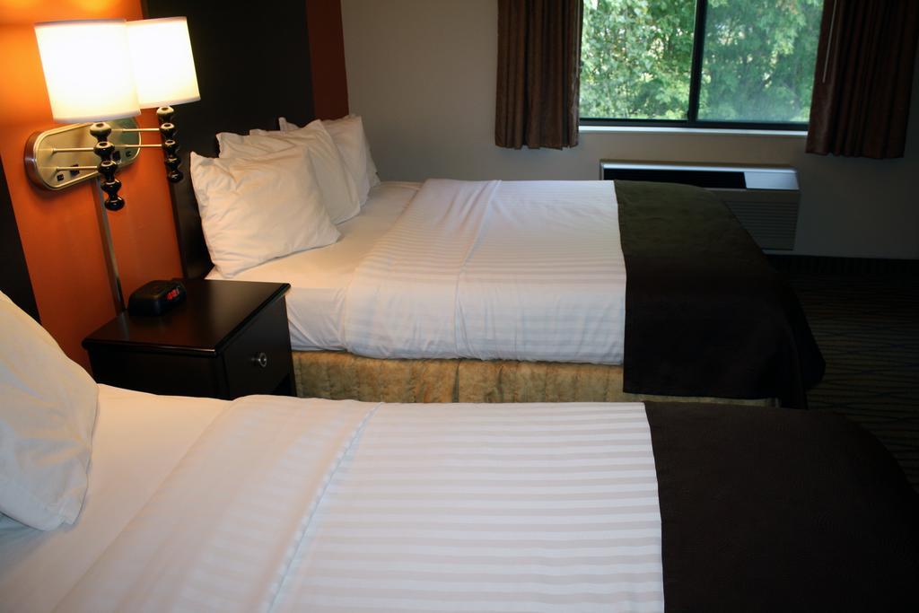 Americinn By Wyndham Rogers Room photo